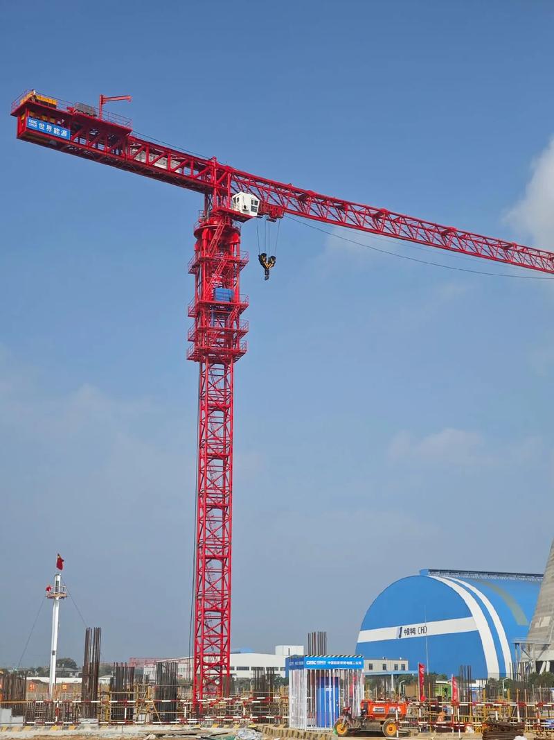 塔式起重機 工地上的鋼鐵巨擘——塔吊租賃的市場觀察與技術魅力