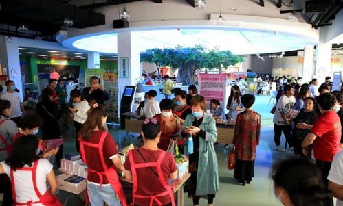 濰坊巾幗家政廣場(chǎng)迎來首場(chǎng)“家政大集”，超2000人趕集選服務(wù)